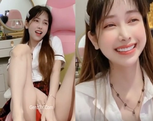 Anna102 Stripchat Live ngồi ghế móc bướm hồng ướt át